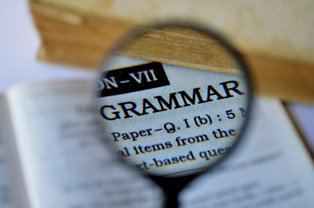 Best Grammar Checker for English Bloggers