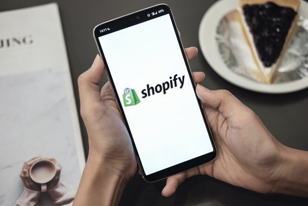 10 Tips and Strategies to Design Your First Shopify Store