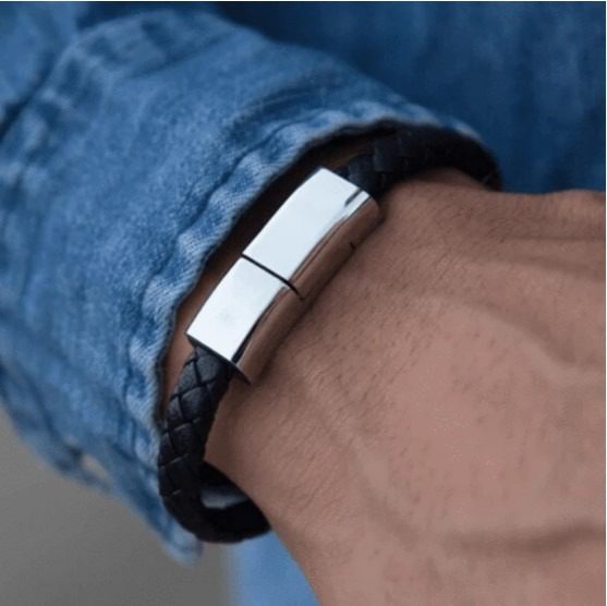 How Does a Charger Bracelet Make Your Life Easier?