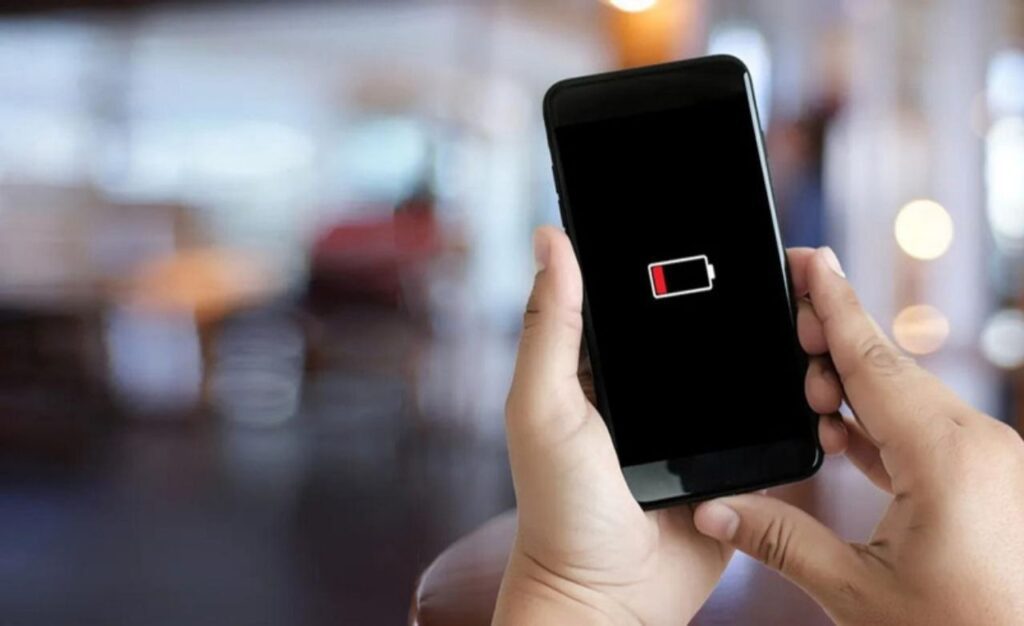 4 Reasons Your Phone Battery Draining Rapidly