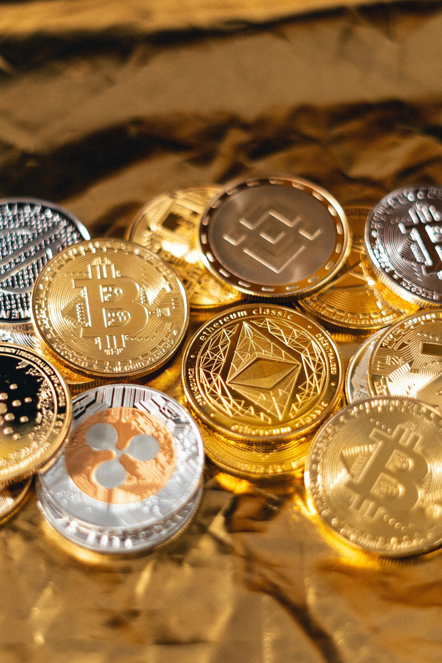 Crypto Experts and Their Influence on the Digital Crypto Market
