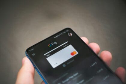 What are the legal considerations when choosing a payment gateway in India?