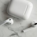 AirPods refusing to pair? Fix it on iPhone, Windows 11, or Android — the flat case, the auto-switch trap, drivers, and the full reset done right.